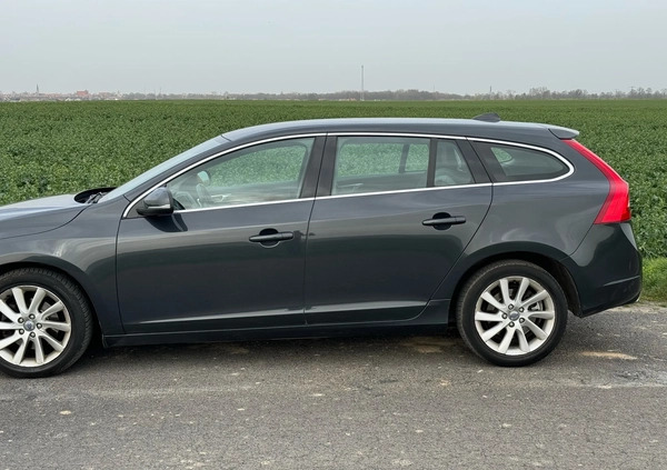 Volvo V60 cena 44444 przebieg: 250500, rok produkcji 2014 z Jawor małe 154